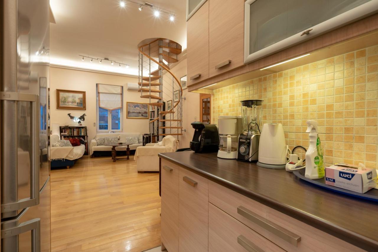 אתונה Acropolis Metro St.3 Bedrοοms 6 Persons Maisonette מראה חיצוני תמונה