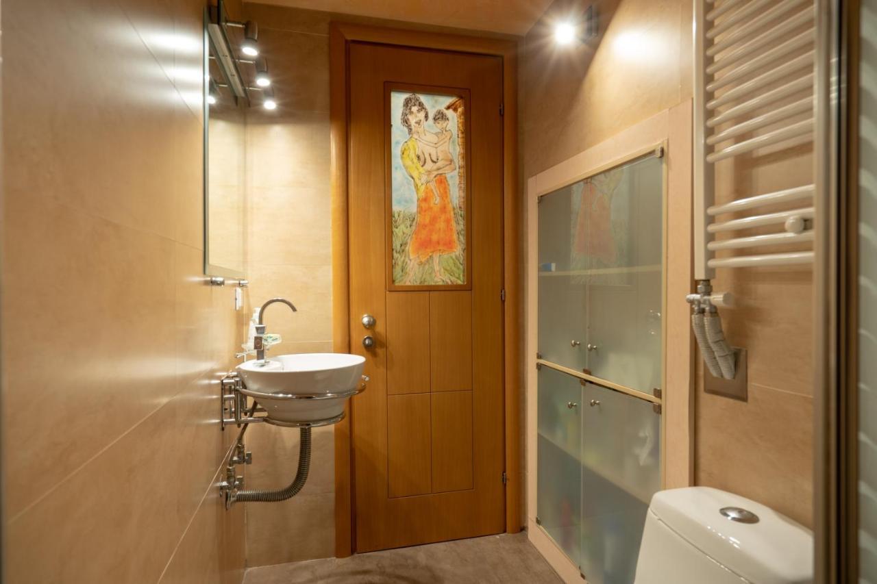 אתונה Acropolis Metro St.3 Bedrοοms 6 Persons Maisonette מראה חיצוני תמונה