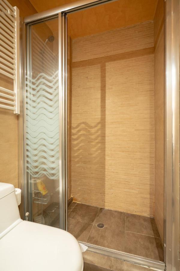 אתונה Acropolis Metro St.3 Bedrοοms 6 Persons Maisonette מראה חיצוני תמונה