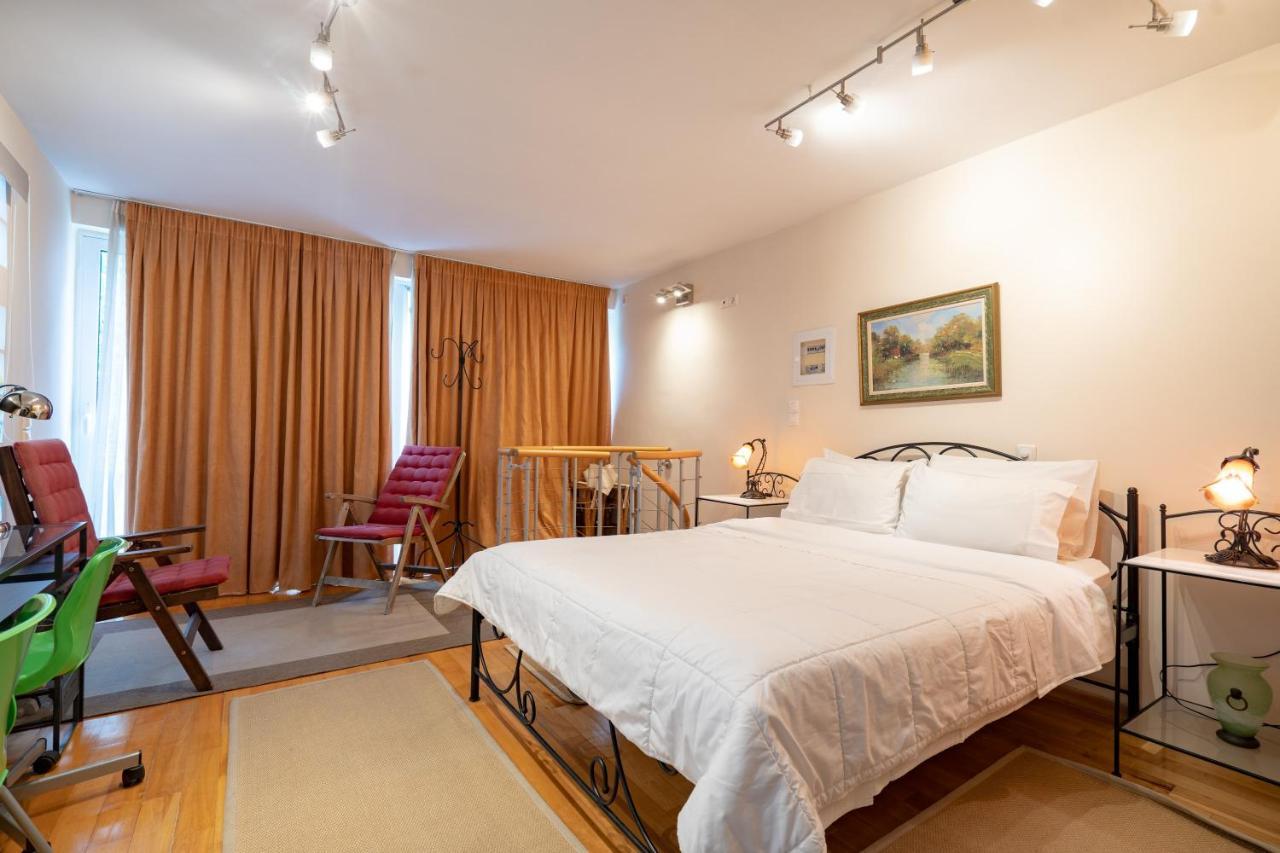 אתונה Acropolis Metro St.3 Bedrοοms 6 Persons Maisonette מראה חיצוני תמונה